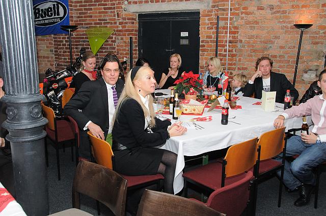 Weihnachtsfeier 09.jpg