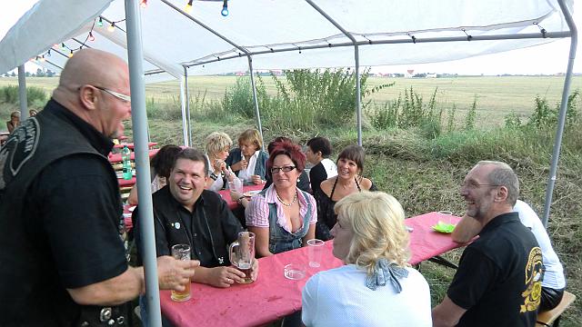 Party 09.JPG